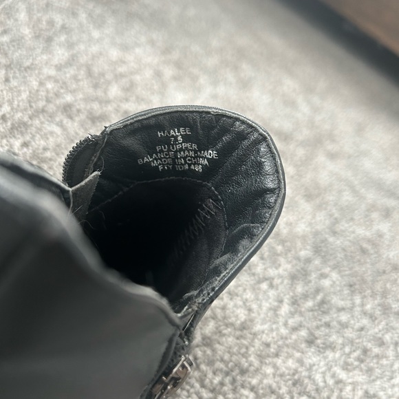 EUC- Madden girl booties - Picture 5 of 7